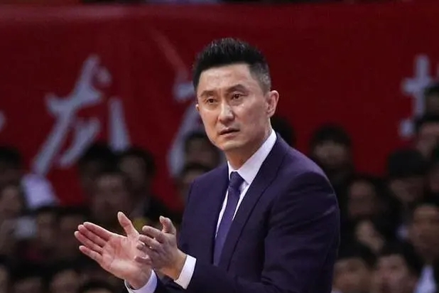 尼斯队经历连败，球员状态低迷