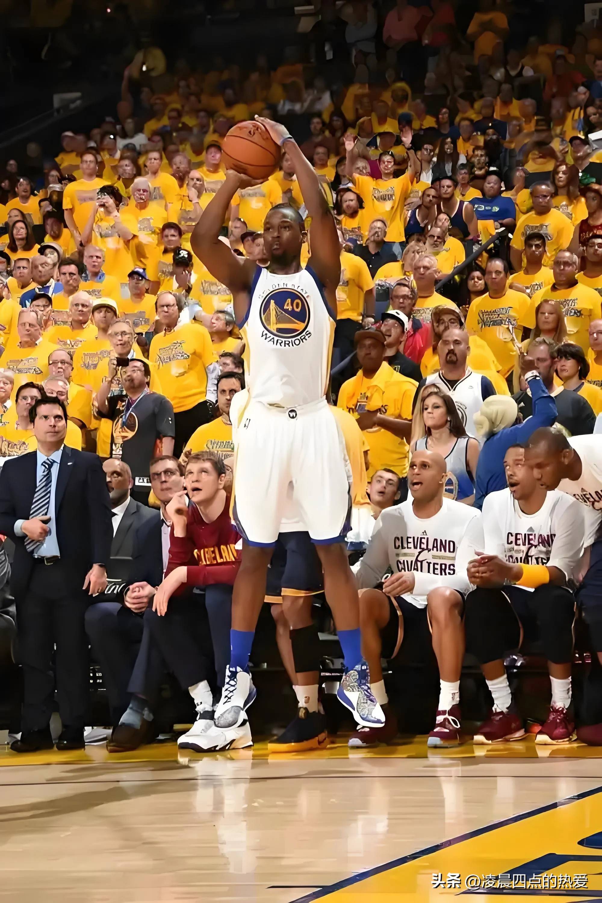 勇士队遭遇NBA总决赛失利